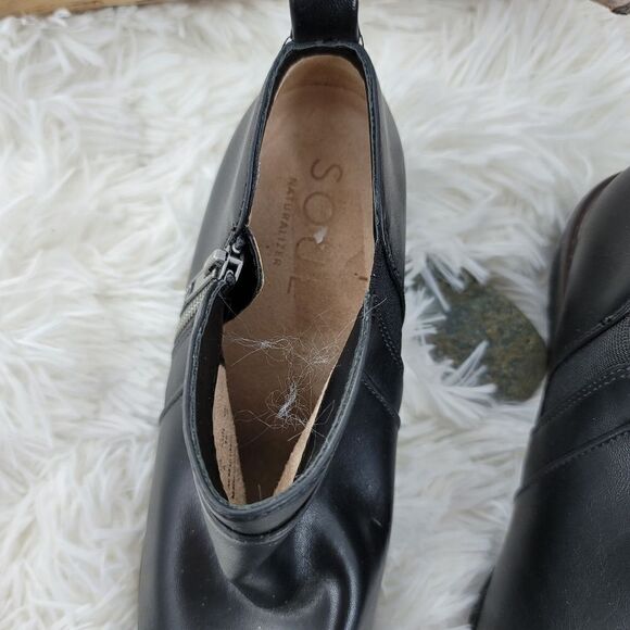Naturalizer Soul faux leather short booties black - Picture 11 of 13
